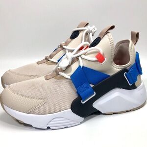 Nike Air Huarache City Low Desert Sand Women’s US Size 11